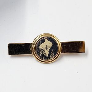 Vintage Barlow Gold Tone Pin With Calla Lilly Scrimshaw Style Bar Pin Brooch